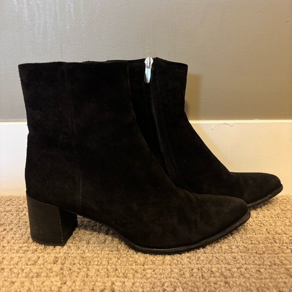 🥙 Margaux Downtown Black Suede Ankle Boot - size 37.5 (7)​ - Picture 1 of 12